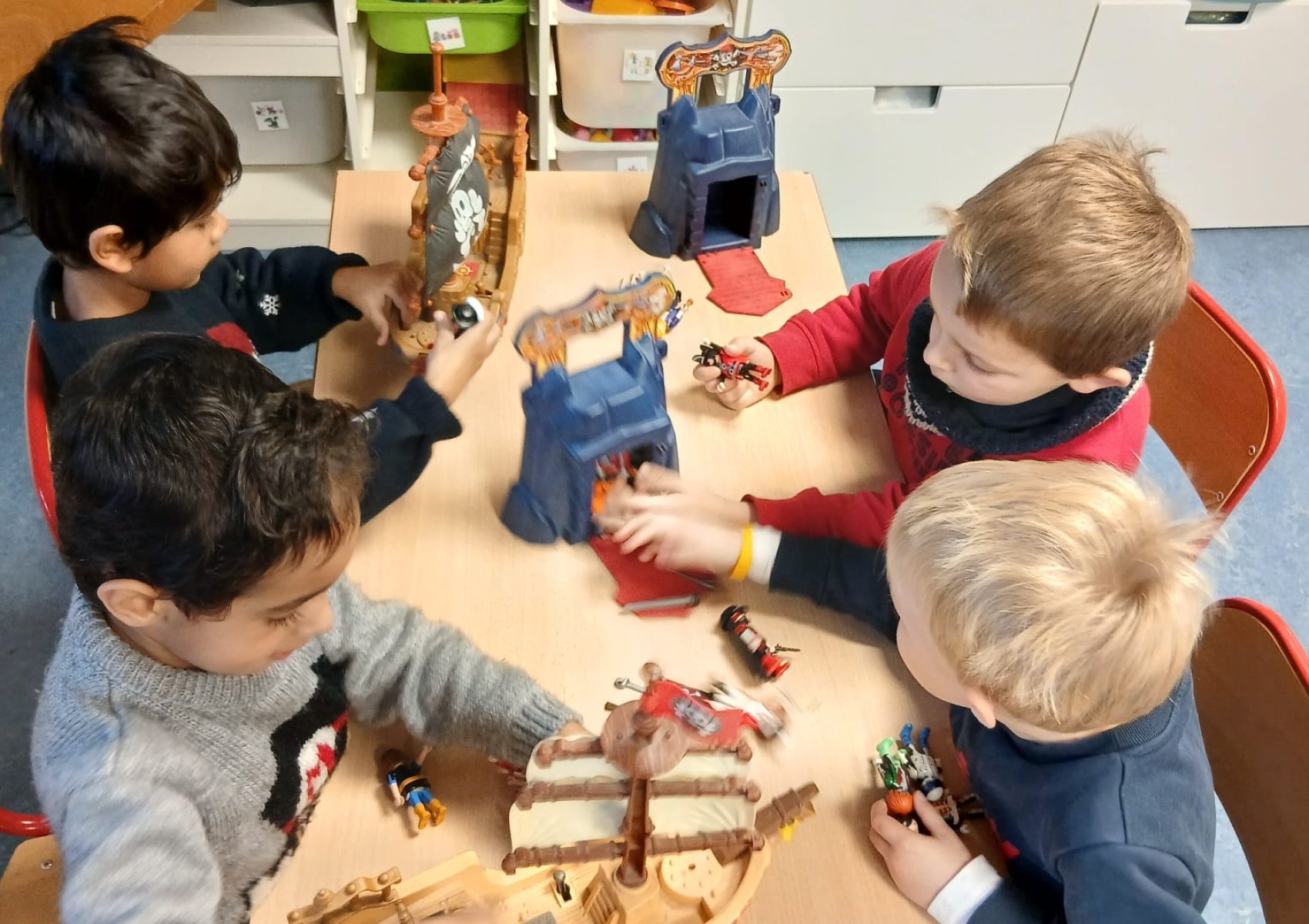 whatsapp image 2025-12-08 at 00.04.38